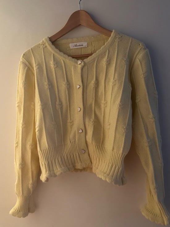 Sweaters - Chunky Knit light yellow Cardigan Sweater - Classic Button-Up